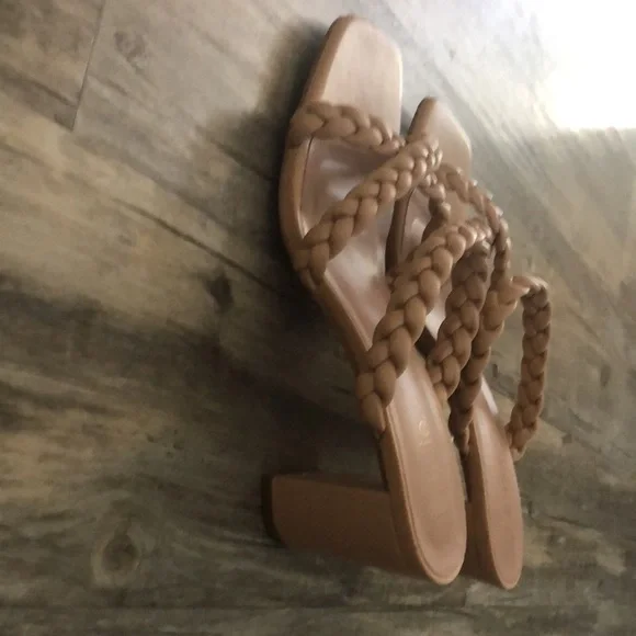 Kensie braided blush/nude heels​​ - Picture 2 of 5